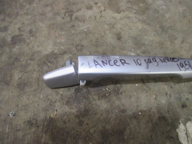 Кузов наружные элементы на Mitsubishi Lancer X