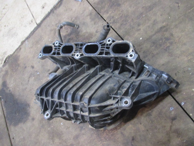 Коллектор впускной Toyota RAV 4 (XA30) 2005-2010 на Toyota RAV 4 (XA30)