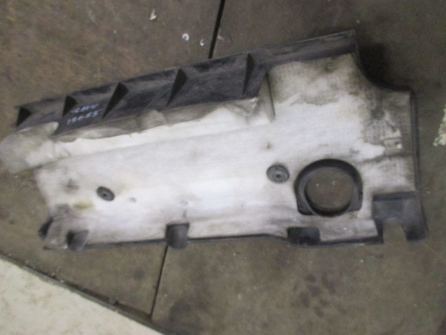 Крышка двигателя передняя Toyota RAV 4 (XA30) 2005-2010 на Toyota RAV 4 (XA30)