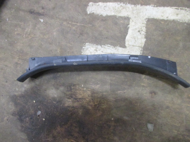 Накладка порога (внутренняя) Toyota RAV 4 (XA30) 2005-2010 на Toyota RAV 4 (XA30)