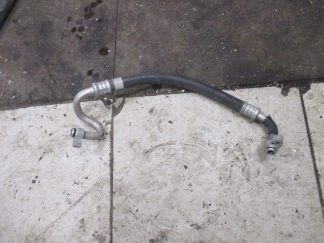 Трубка кондиционера Toyota RAV 4 (XA30) 2005-2010 на Toyota RAV 4 (XA30)