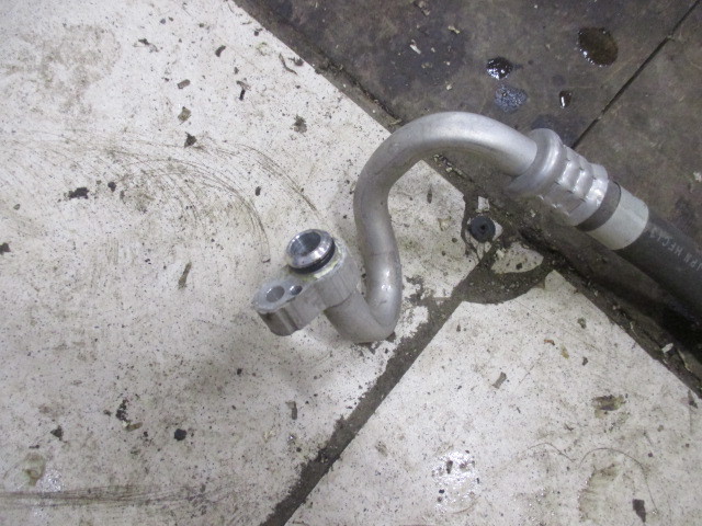 Трубка кондиционера Toyota RAV 4 (XA30) 2005-2010 на Toyota RAV 4 (XA30)