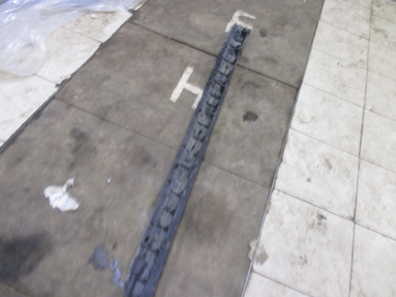 Кронштейн накладки на порог (наружней) BMW X5 F15 2013-н.в. на BMW X5 F15