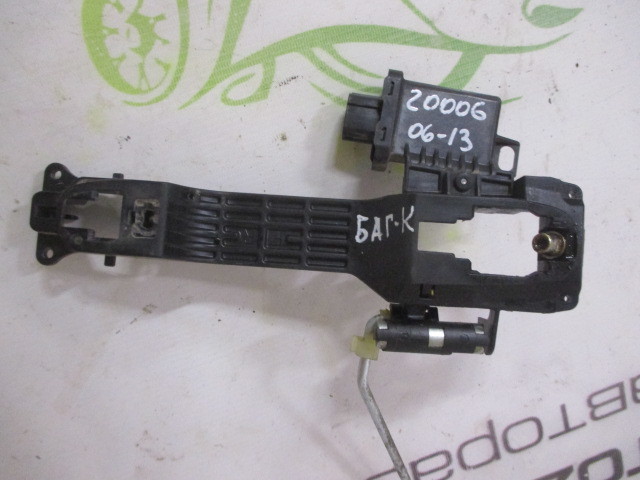 Кронштейн ручки Toyota RAV 4 (XA30) 2005-2010 на Toyota RAV 4 (XA30)
