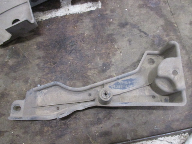 Защита антигравийная Toyota RAV 4 (XA30) 2005-2010 на Toyota RAV 4 (XA30)