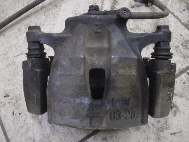 Суппорт передний левый Toyota RAV 4 (XA30) 2005-2010 на Toyota RAV 4 (XA30)
