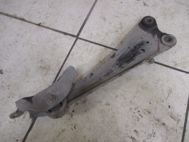 Рычаг задний нижний правый передний Toyota RAV 4 (XA30) 2005-2010 на Toyota RAV 4 (XA30)