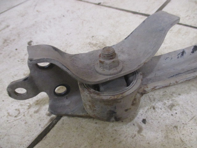 Рычаг задний нижний правый передний Toyota RAV 4 (XA30) 2005-2010 на Toyota RAV 4 (XA30)
