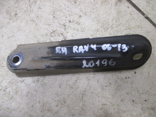 Крепление Toyota RAV 4 (XA30) 2005-2010 на Toyota RAV 4 (XA30)