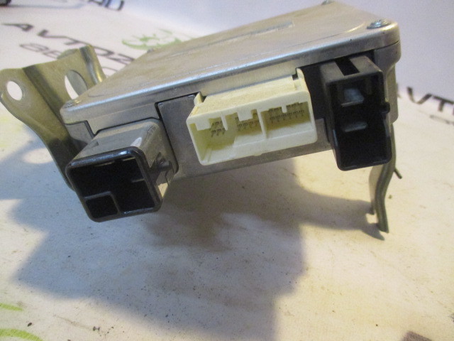 блок управления рулевой рейкой Toyota RAV 4 (XA30) 2005-2010 на Toyota RAV 4 (XA30)