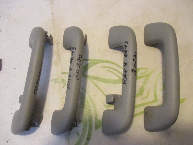 Комплект внутренних потолочных ручек Toyota RAV 4 (XA30) 2005-2010 на Toyota RAV 4 (XA30)