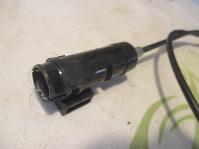 Ручка сиденья с тросиком левая Toyota RAV 4 (XA30) 2005-2010 на Toyota RAV 4 (XA30)