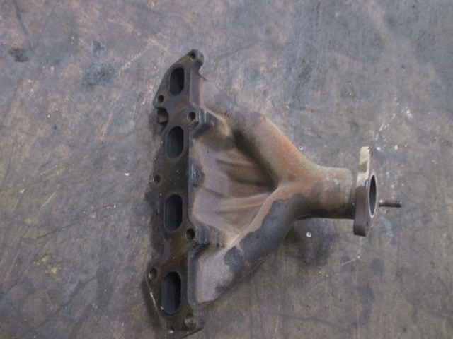 Коллектор выпускной Kia Spectra  2000-2011 на Kia Spectra 