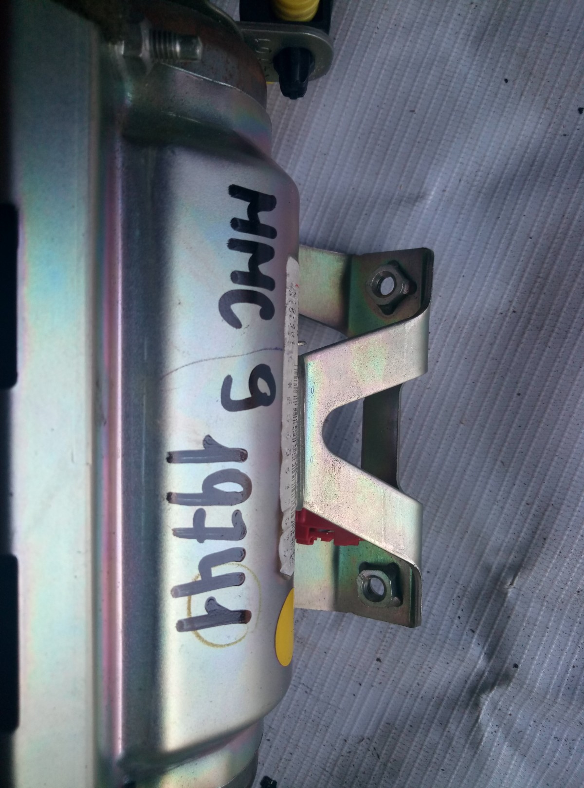 Подушка в торпедо Mitsubishi Lancer 9  на Mitsubishi Lancer 9