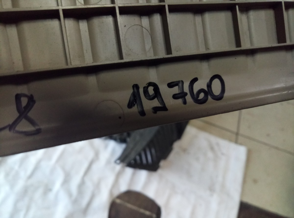 Накладка багажника Lexus LX470 1998-2005 на Lexus LX 