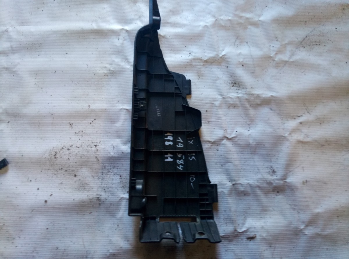 Направляющая полки багажника правая Hyundai IX35 2010-2015 859211H000 на Hyundai ix35 