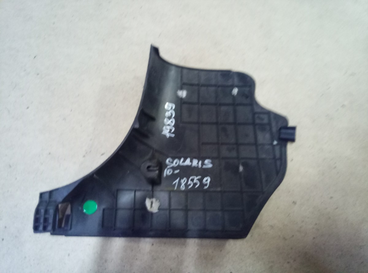 Обшивка стойки передней правой нижняя Hyundai Solaris 2010-2015 858241R000 на Hyundai Solaris 