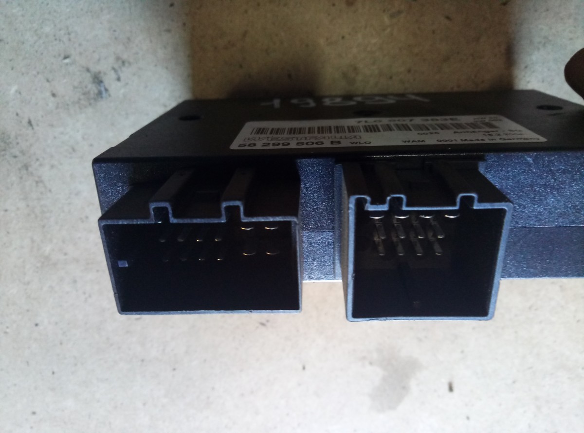 Блок Электронный 7L0907383E Porsche Cayenne 955 2005-2005 на Audi Q5 8R