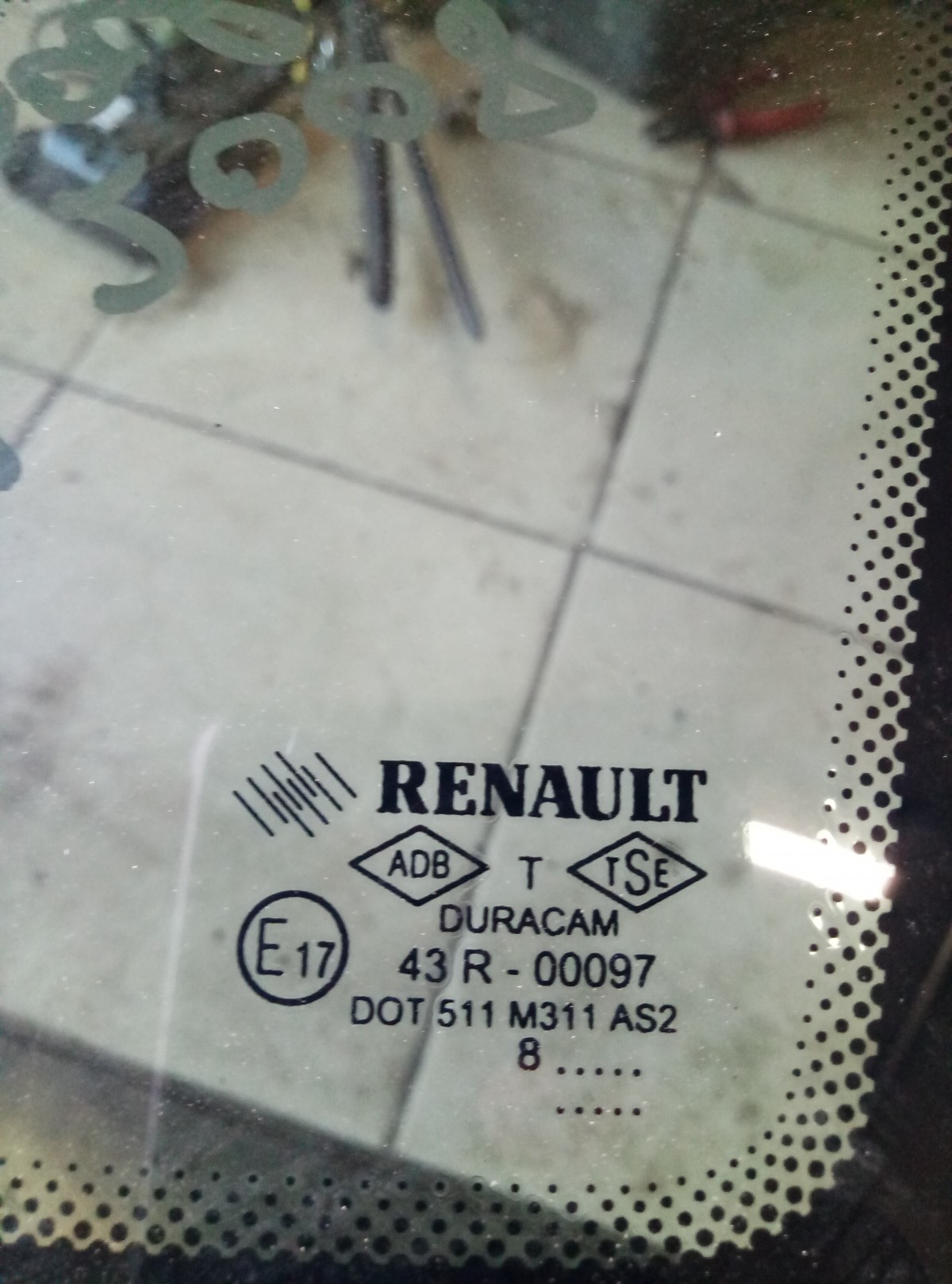 Форточка задняя правая Renault Symbol 2 2008 43R00097 на Renault Symbol 2