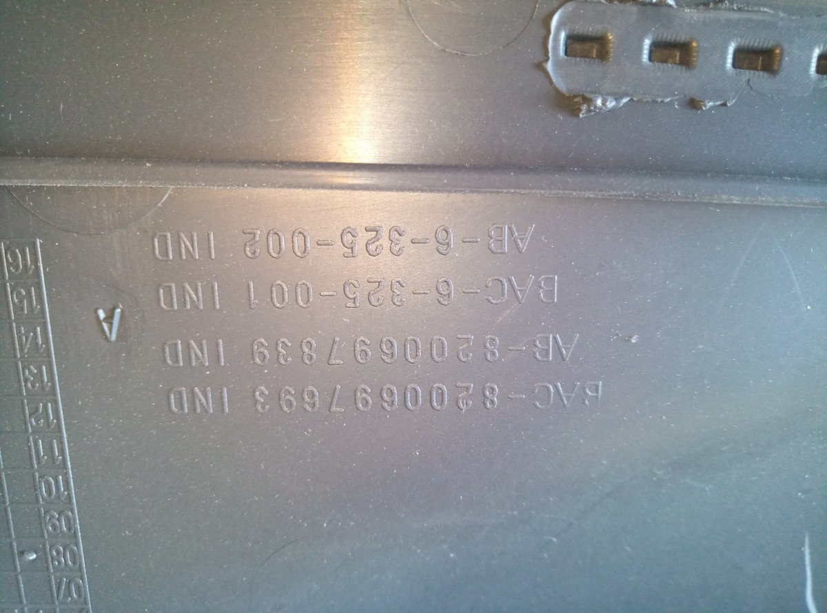 Торпедо Renault Symbol 2 2008 верхняя часть на Renault Symbol 2