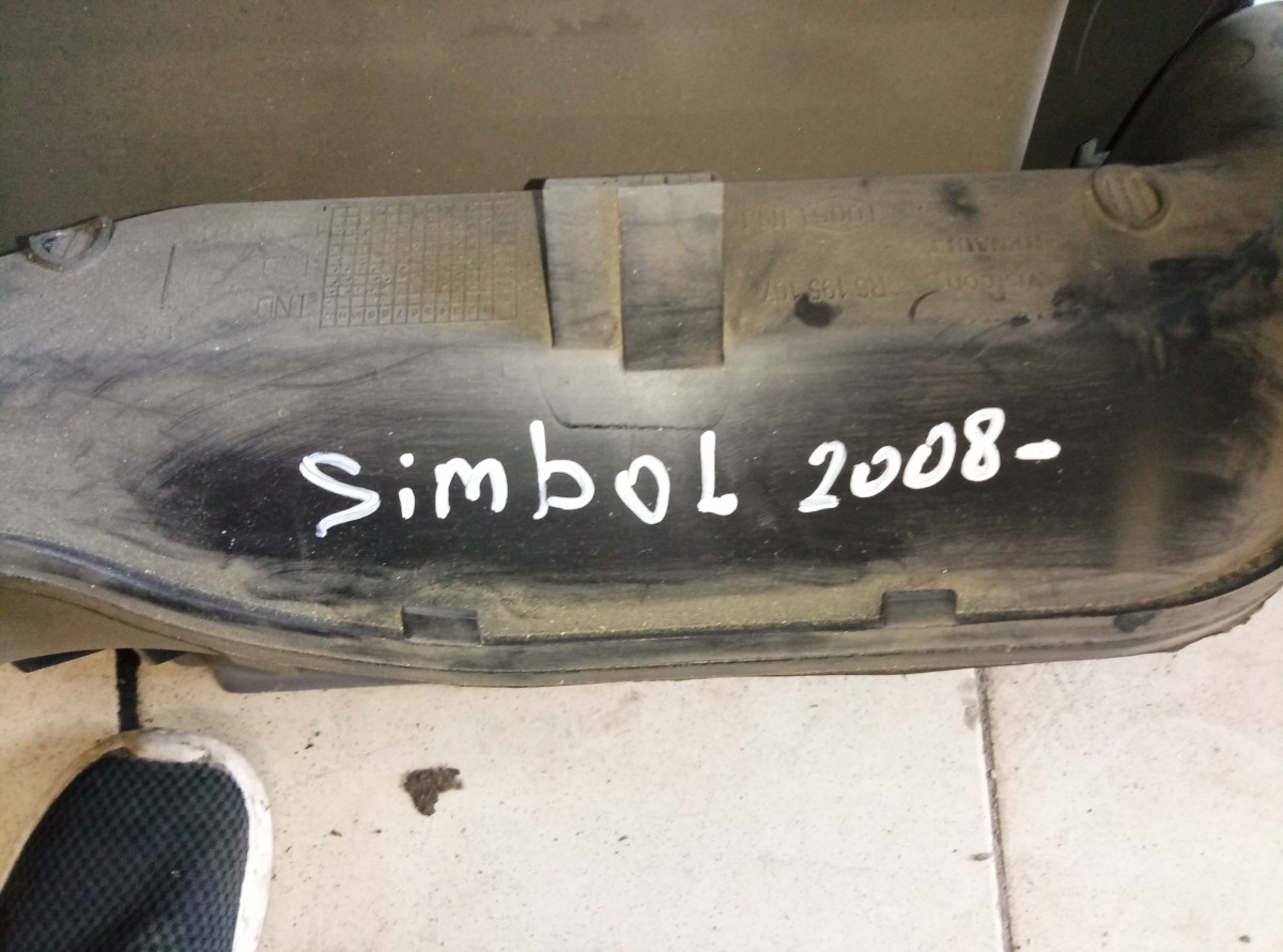 Торпедо Renault Symbol 2 2008 нижняя часть на Renault Symbol 2