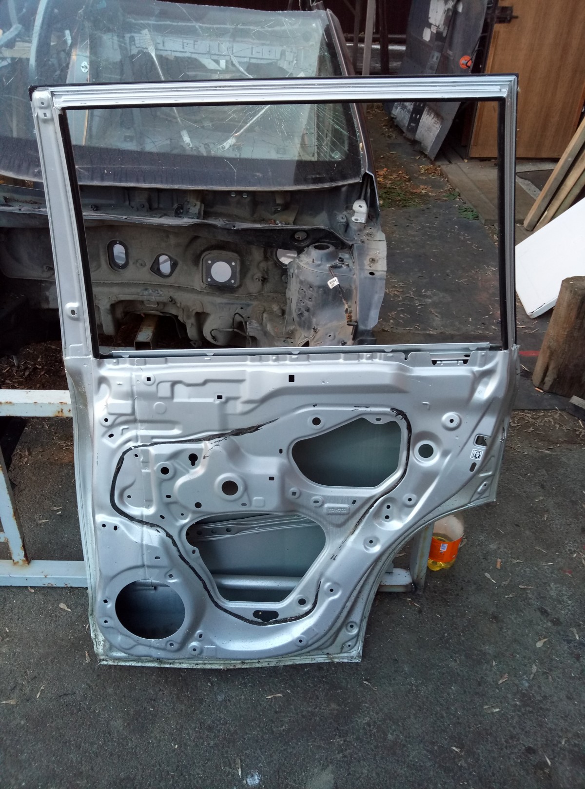 Дверь задняя правая Toyota Land Cruiser Prado 150  на Toyota Land Cruiser Prado 150