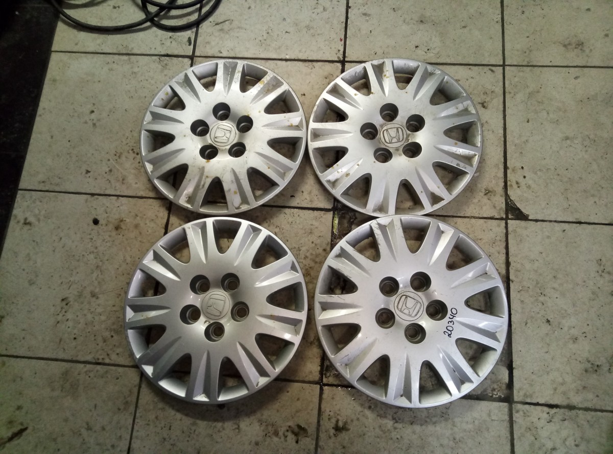 Колпаки Honda Civic VIII R15 (комплект) на Honda Civic VIII Рестайлинг