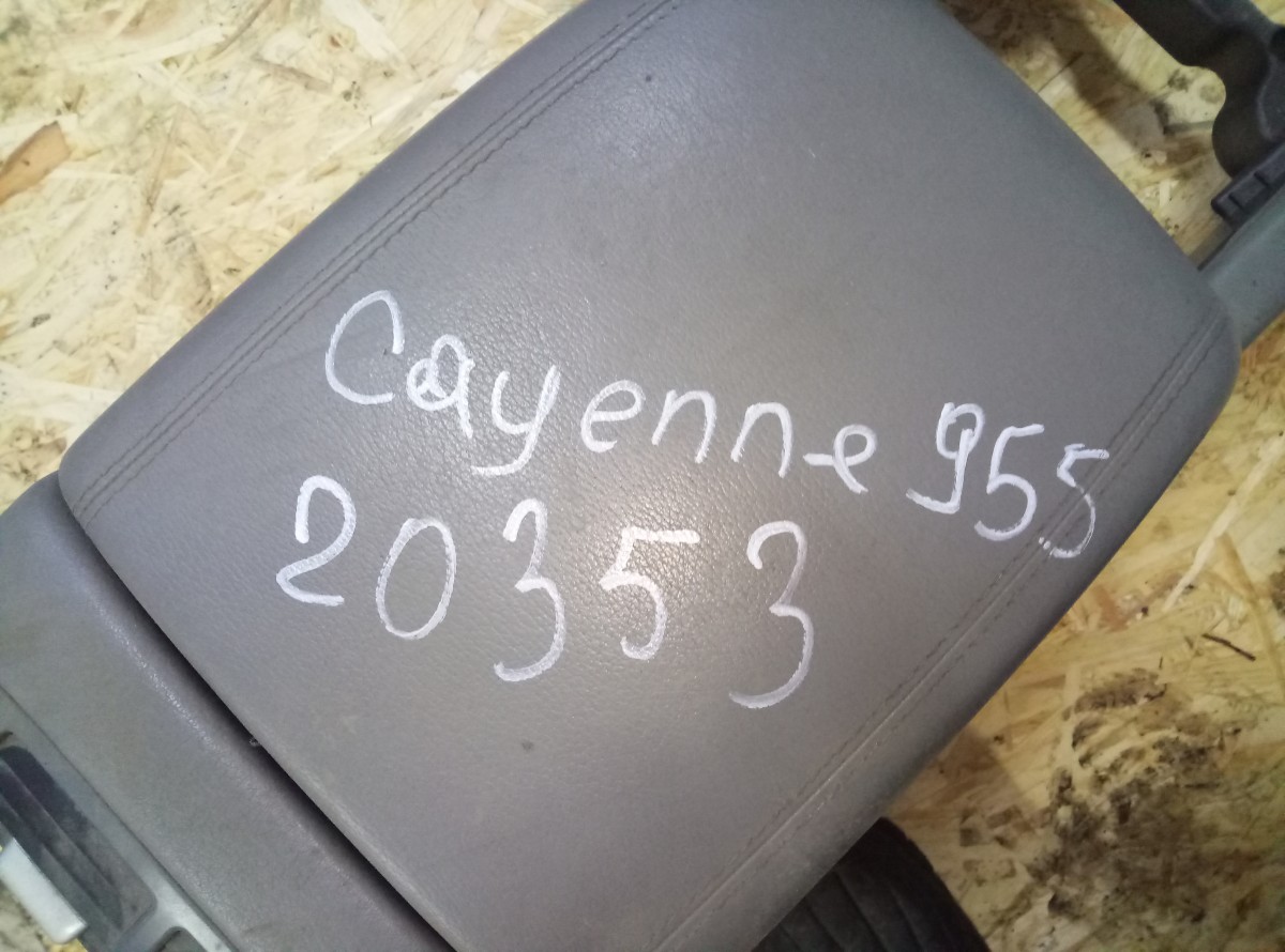 Подлокотник Porsche CAYENNE 955 2003-2009 на Porsche Cayenne 955