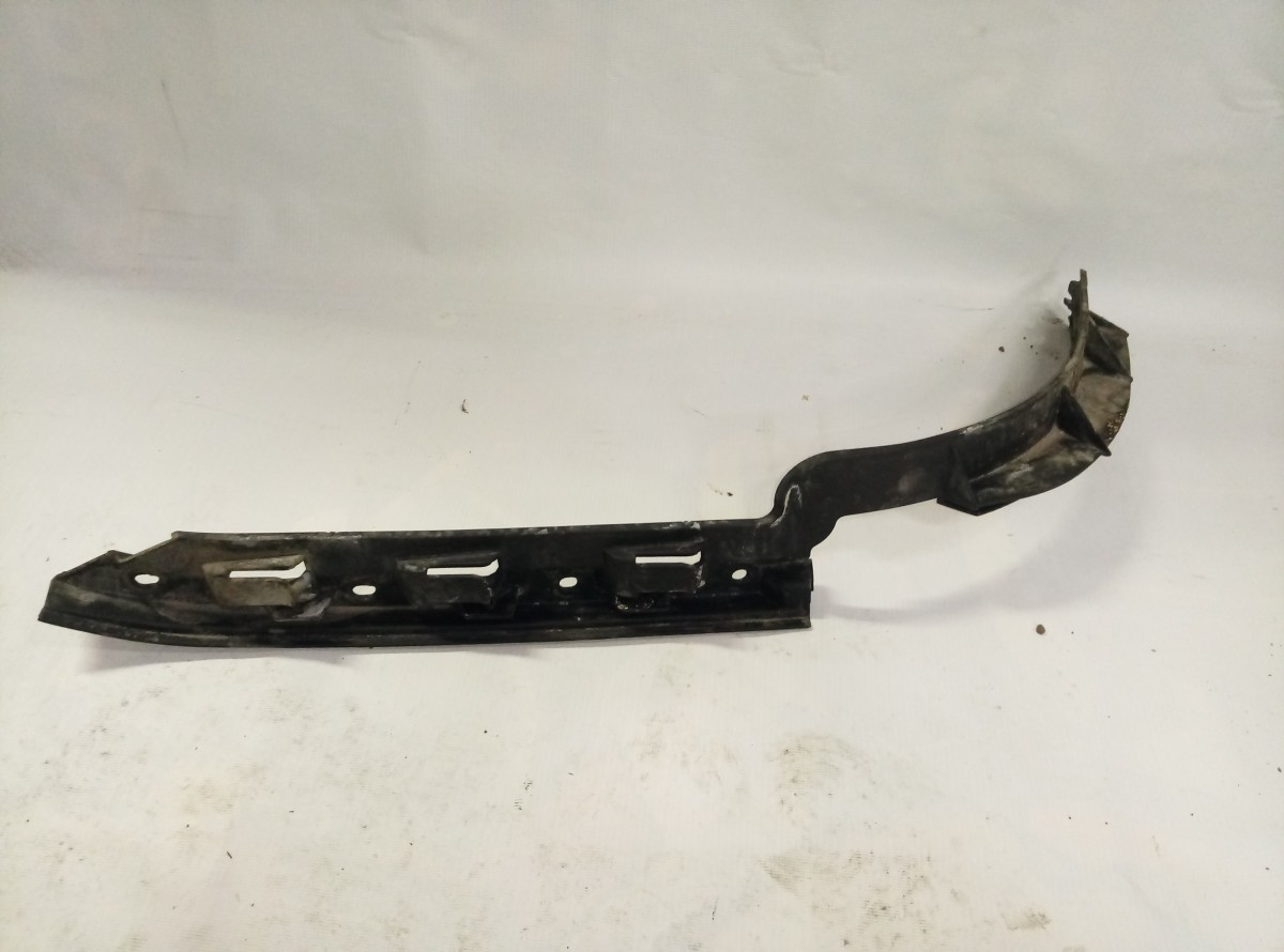 Кронштейн заднего бампера правый Porshce Cayenne 955 2003-2009 на Porsche Cayenne 955