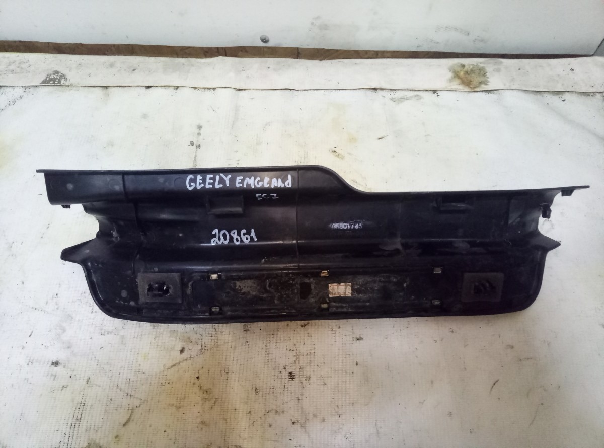 Накладка порога GEELY EMGRAND EC7> 06801785 на Geely Emgrand EC7 