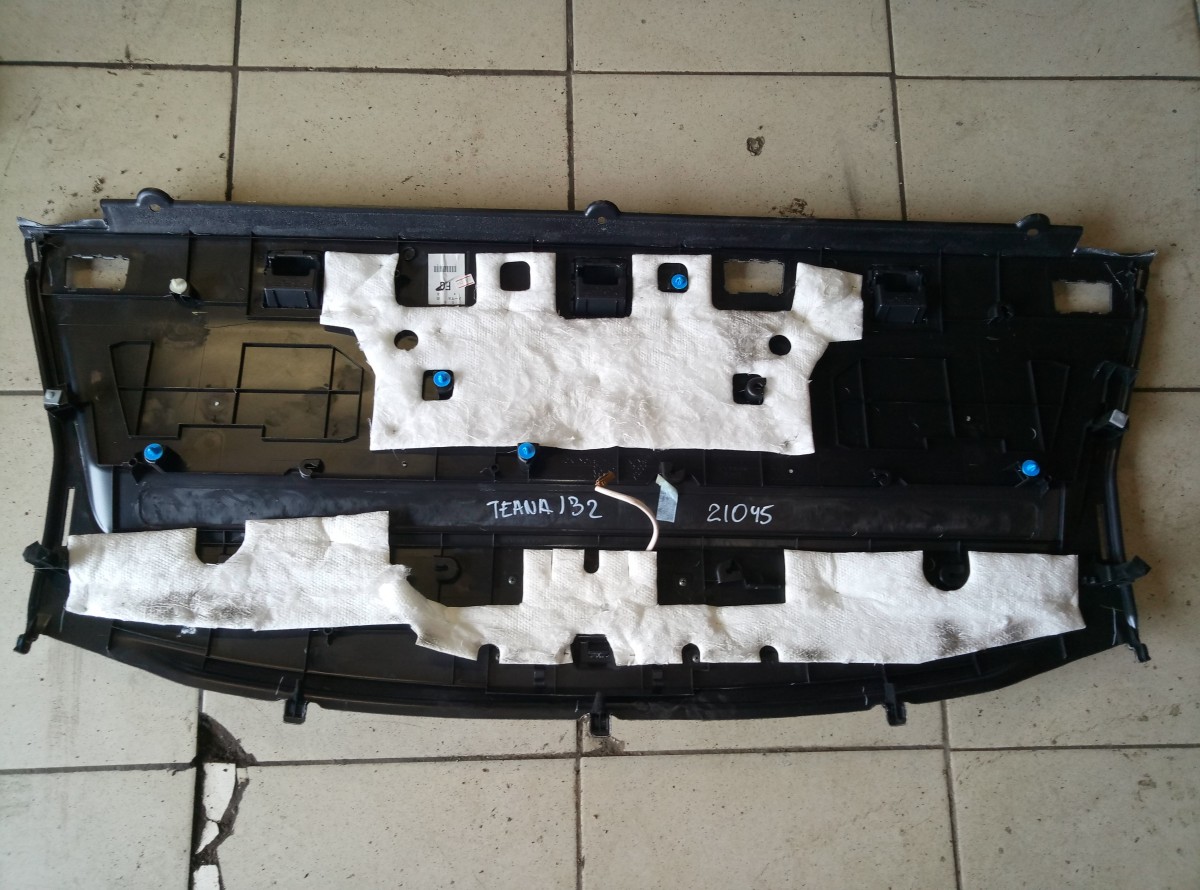 Полка Nissan Teana J32 2008-2013 на Nissan Teana J32