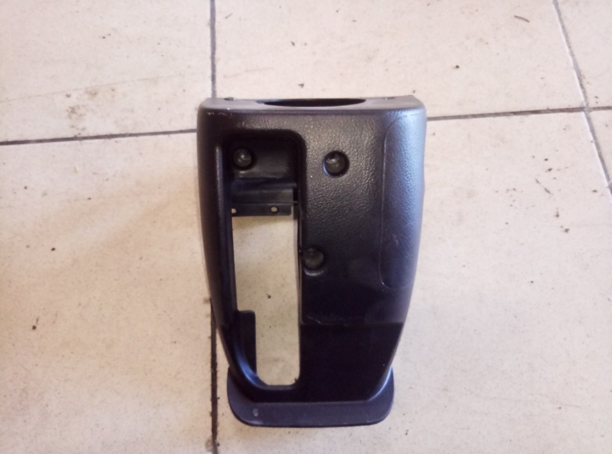 Кожух рулевой колоннки Chevrolet Lacetti 2003-2013 на Chevrolet Lacetti 