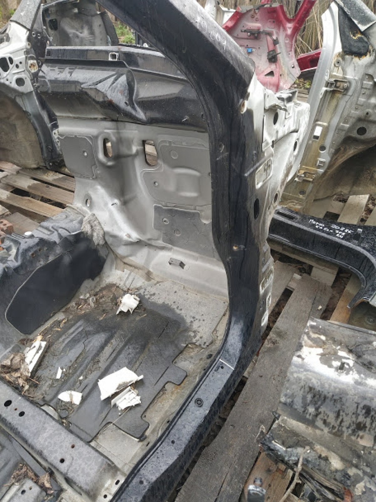 Порог со стойкой правый Suzuki Grand Vitara  2005-2008 на Suzuki Grand Vitara 