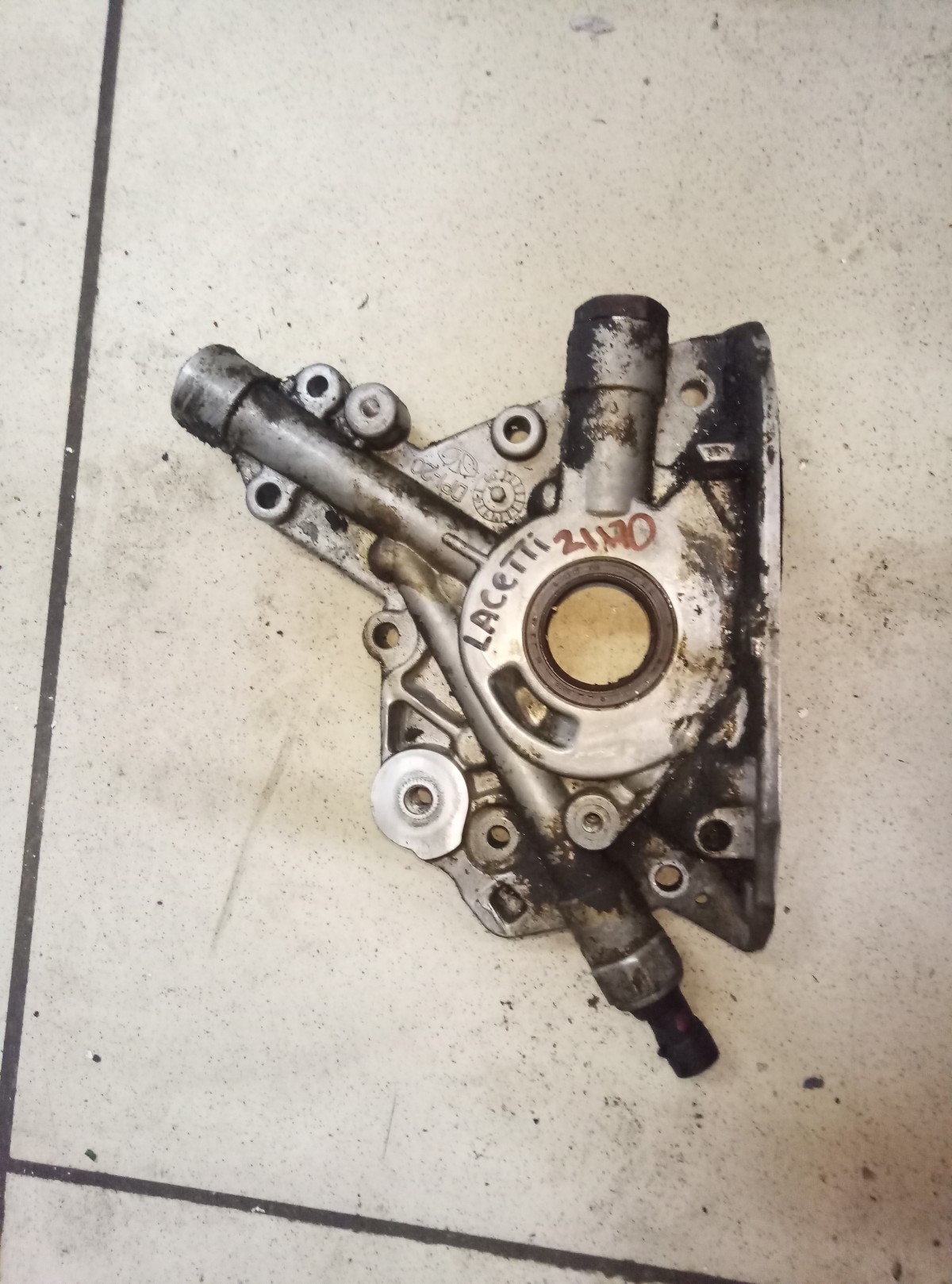 Насос масленный Chevrolet Lacetti 2004-2012 F16D3 на Chevrolet Lacetti 