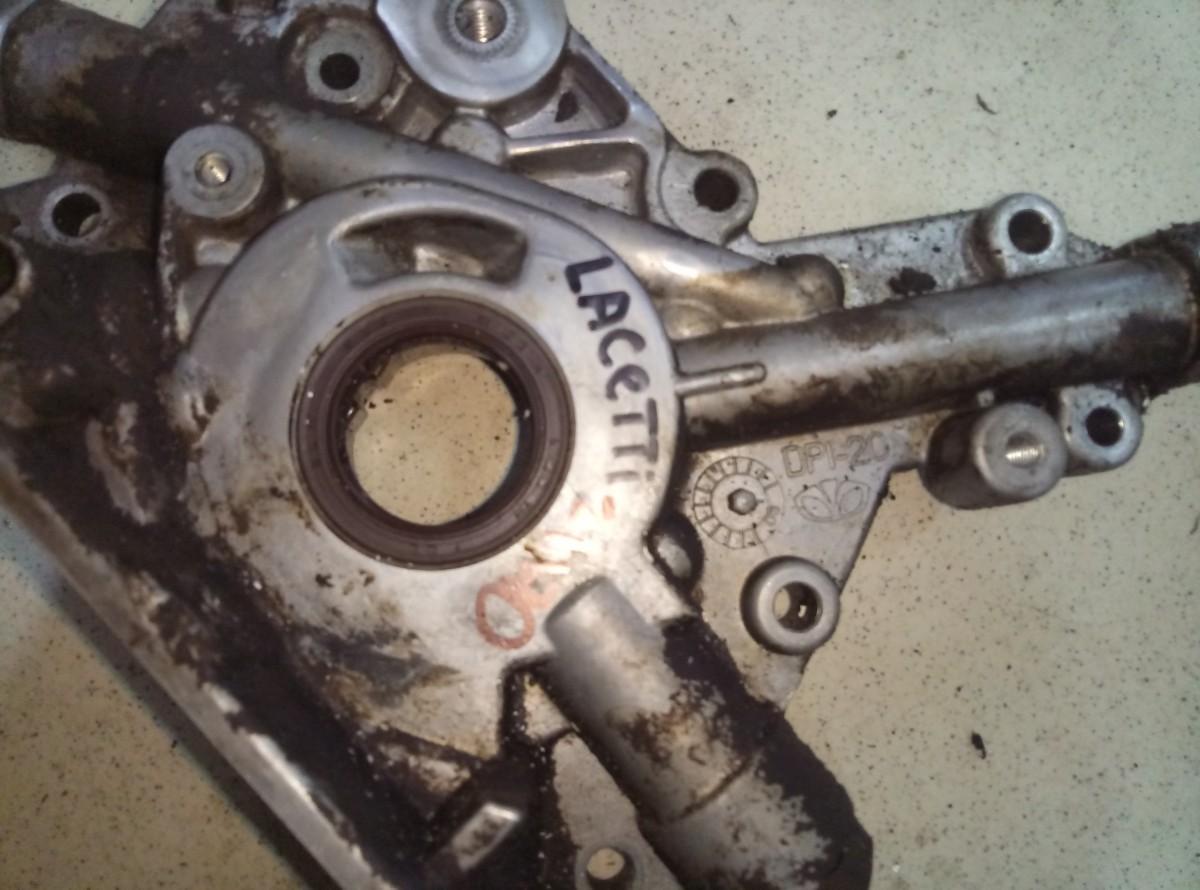 Насос масленный Chevrolet Lacetti 2004-2012 F16D3 на Chevrolet Lacetti 