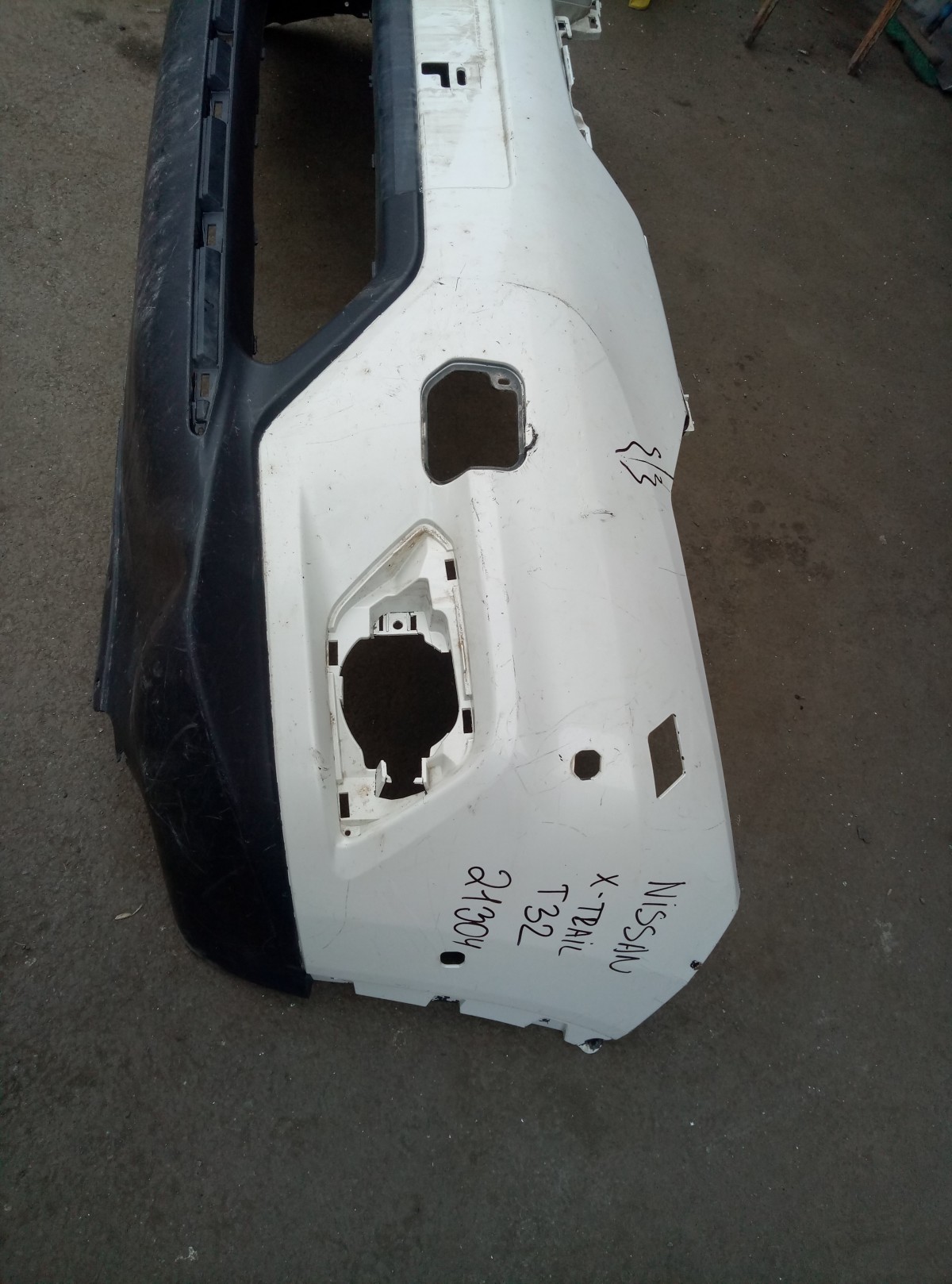 Бампер передний Nissan X-Trail T32 на Nissan X-Trail T31