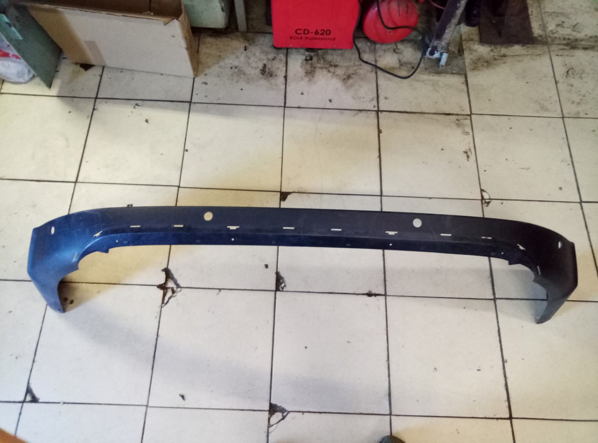 Юбка заднего бампера Toyota Rav4 2015-2020  521690r060 на Toyota RAV 4  (CA40)