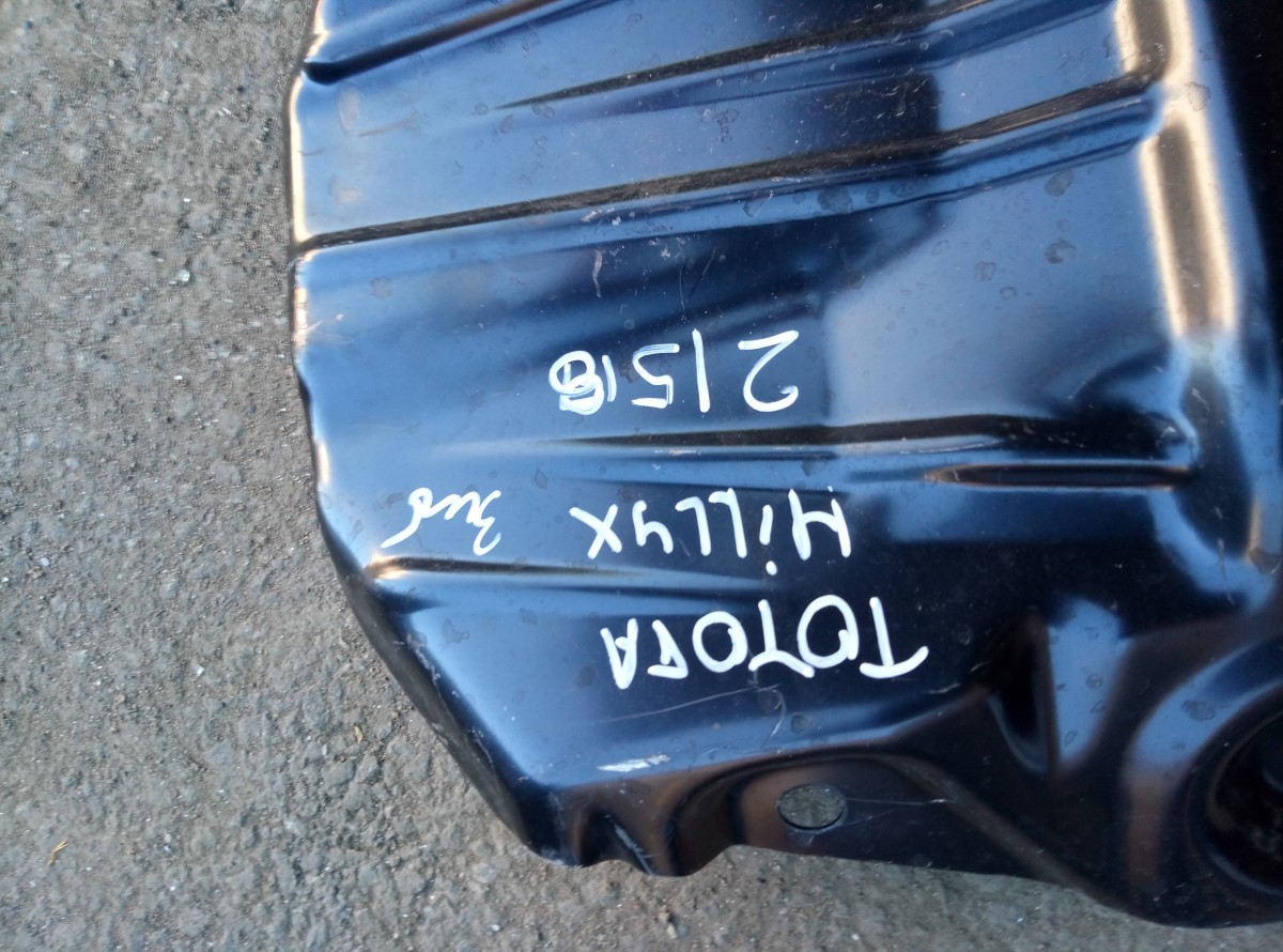  защита двигателя TOYOTA HILUX 2016-2017    51420KK010 на Toyota Hilux 6
