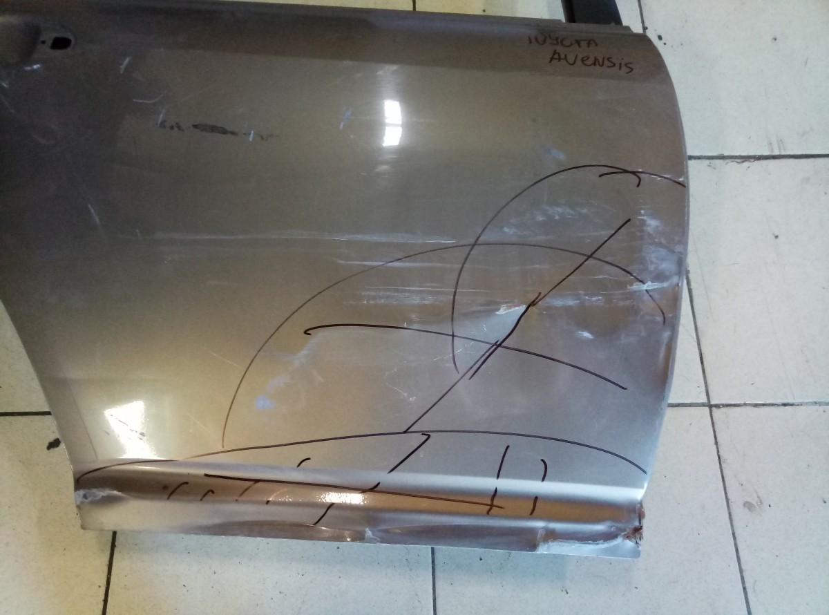 Дверь задняя правая Toyota Avensis 2003-2009 на Toyota Avensis II T250