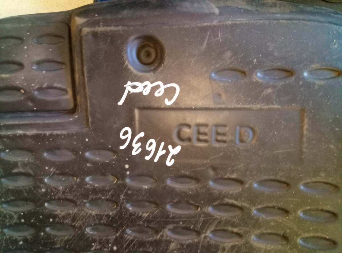 Комплект Ковриков Kia ceed JD на Kia Ceed (JD)