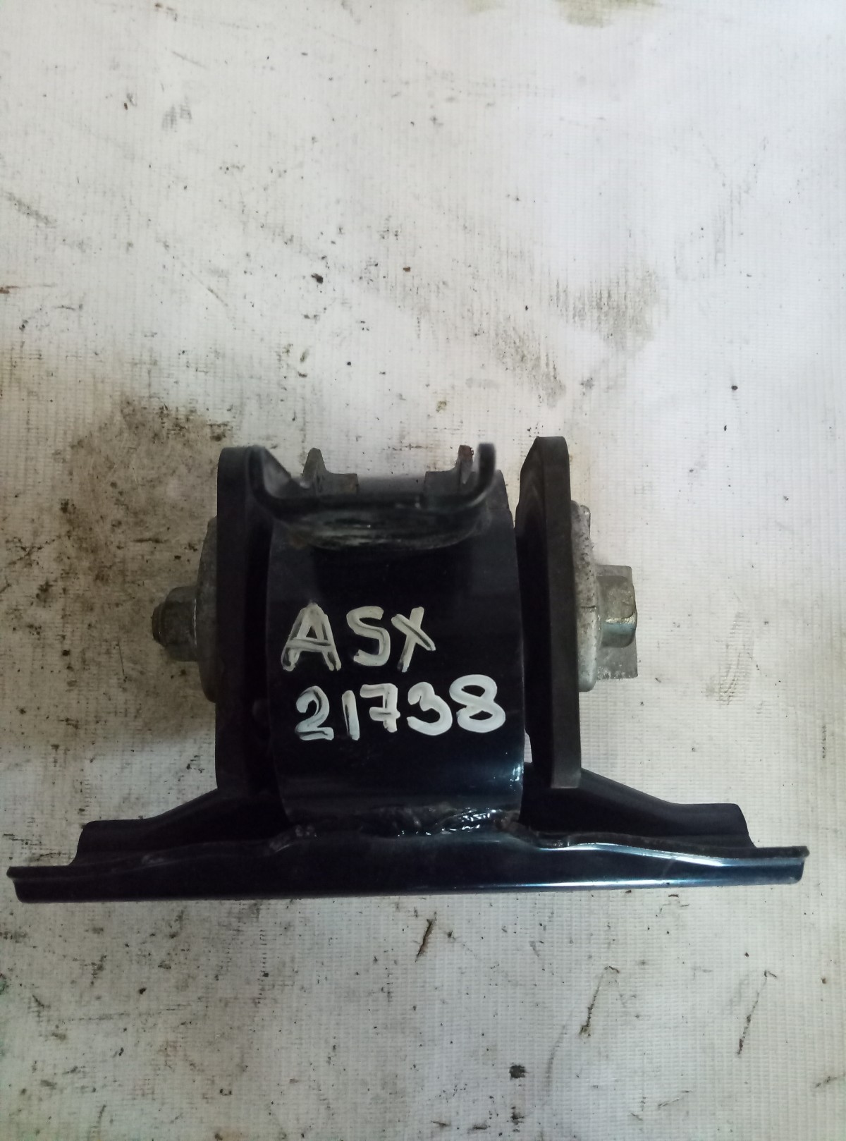  Кронштейн двигателя правый Mitsubishi ASX на Mitsubishi ASX 
