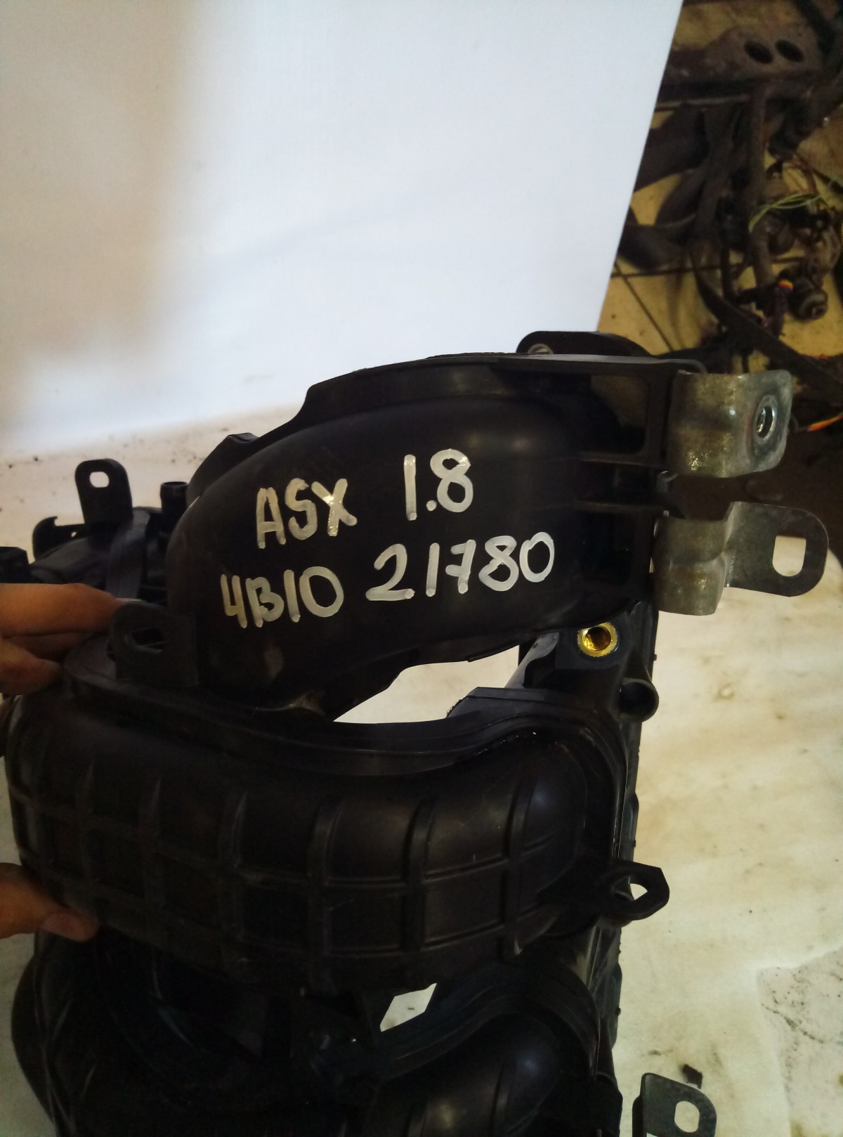 Коллектор впускной Mitsubishi ASX  на Mitsubishi ASX 