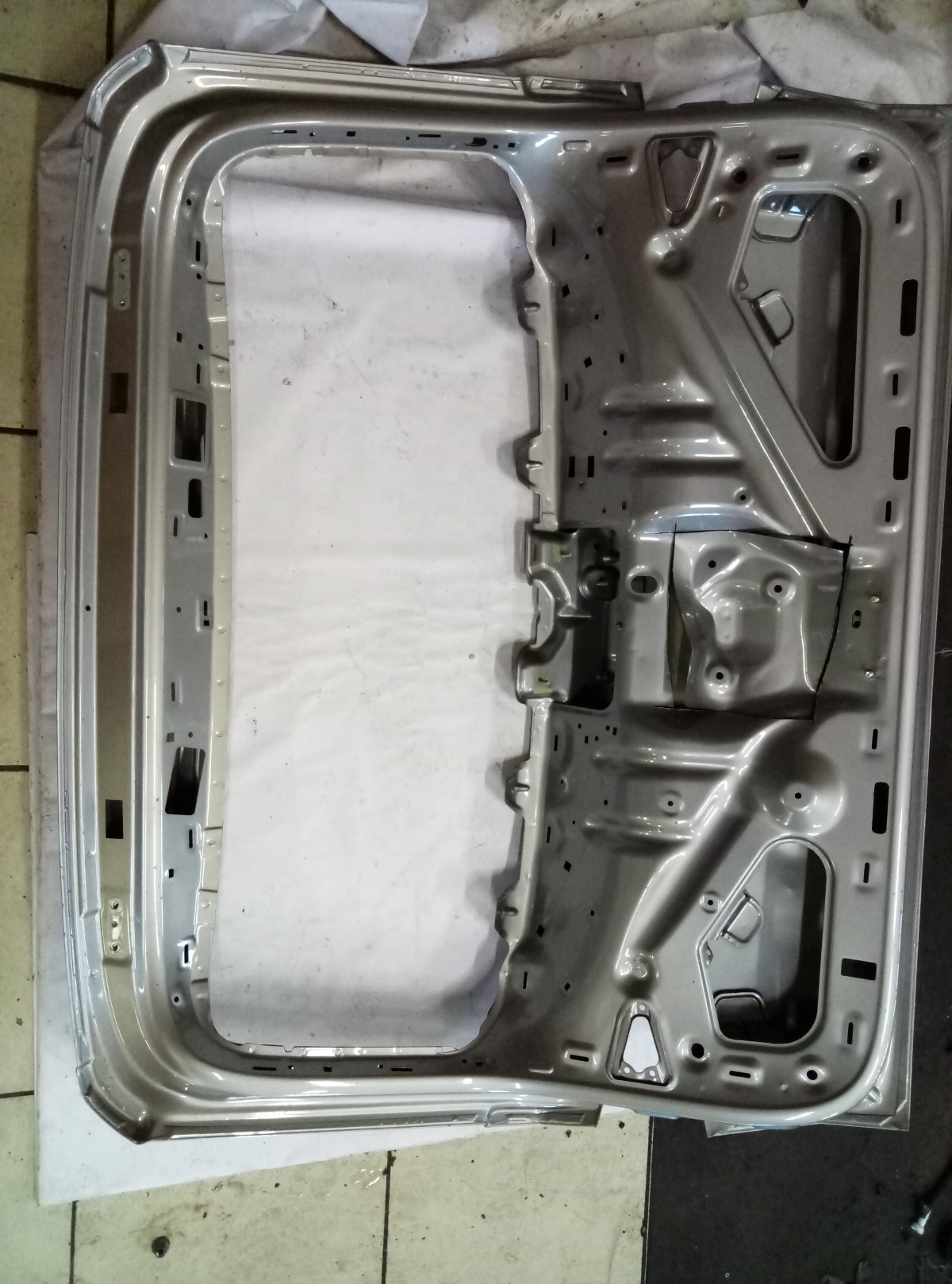 Крышка багажника Skoda Kodiaq на Skoda Rapid 