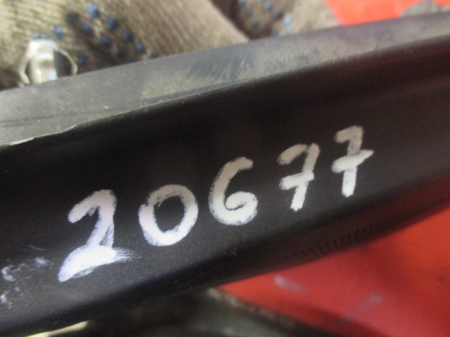 Накладка переднего крыла левого Kia Ceed (ED) 2006-2012 на Kia Ceed (ED)