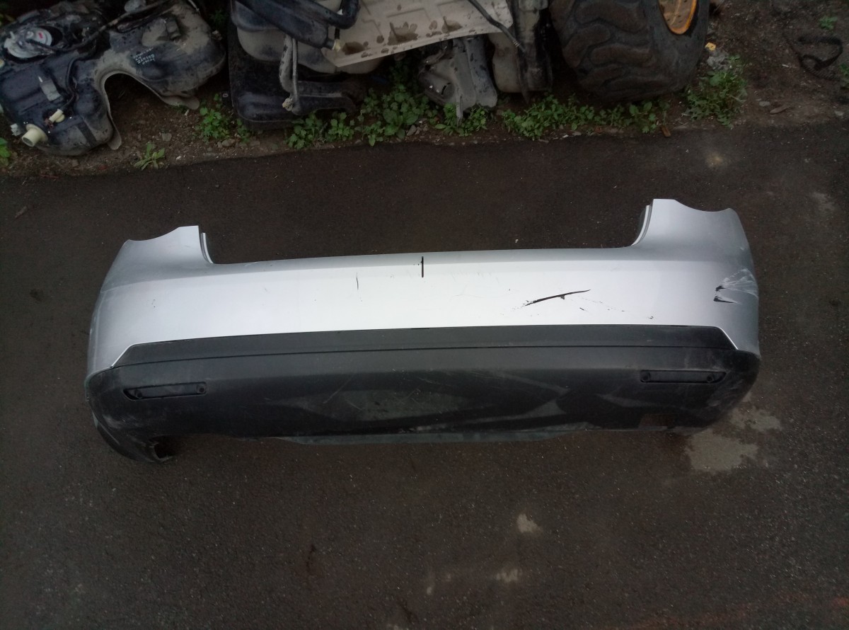 Бампер задний VW JETTA 2005-2010 на Volkswagen Jetta V