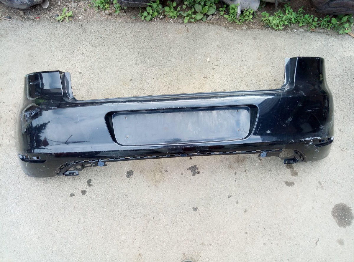 Бампер задний VW GOLF 2008-2013 на Volkswagen Golf 5