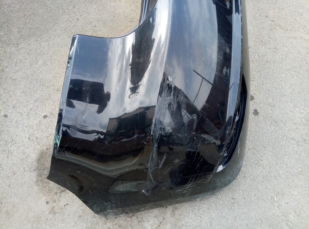 Бампер задний VW GOLF 2008-2013 на Volkswagen Golf 5
