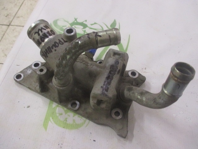 Фланец двигателя системы охлаждения Nissan Qashqai J10 2006-2010 на Nissan Qashqai J10