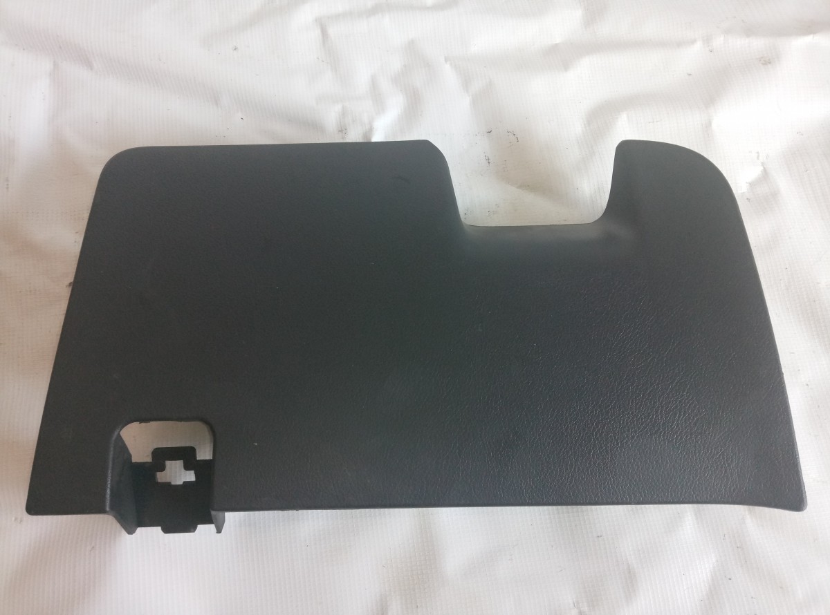  Накладка подрулевая Chevrolet AVEO 96801368 на Chevrolet Aveo T250