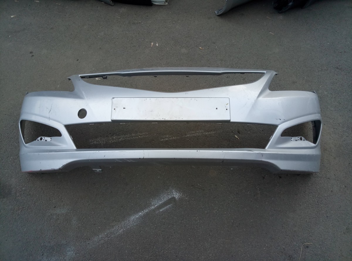 Бампер задний на Hyundai Solaris 